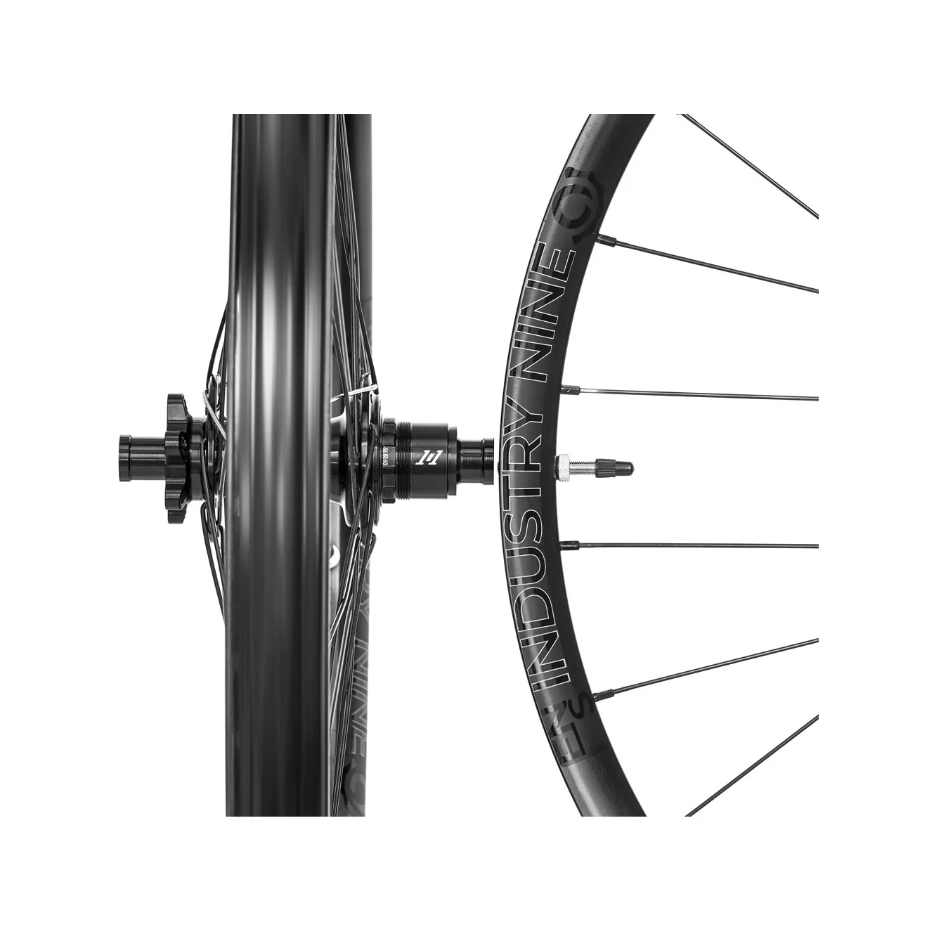 Industry Nine 1/1 Enduro S Carbon 29" 15x110 TA/12x148 XD