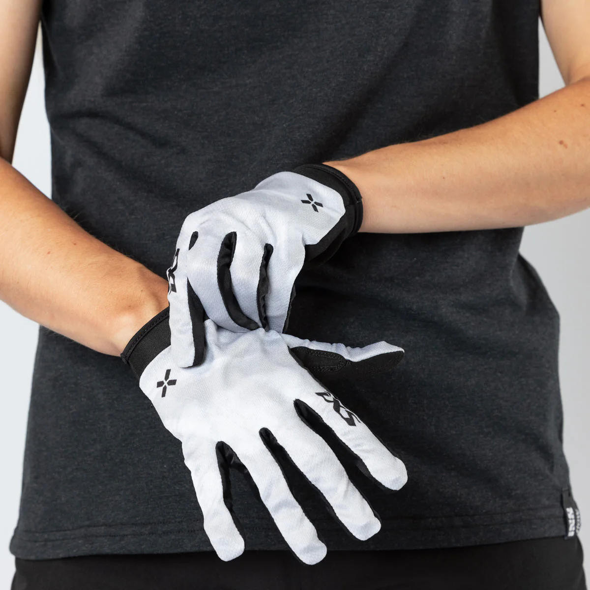 IXS Flow 1.0 gloves - Image 10